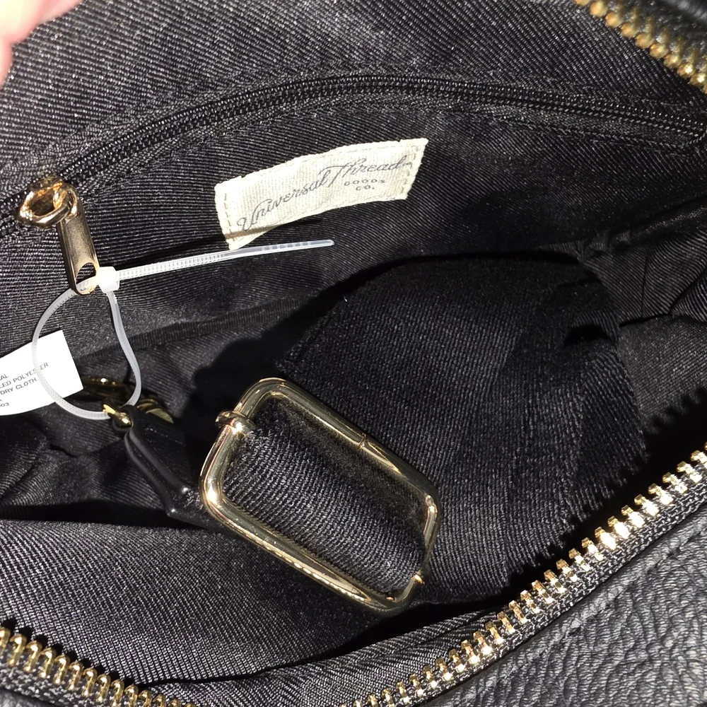 Universal Thread Black Camera/Crossbody Bag - Pebbled Finish